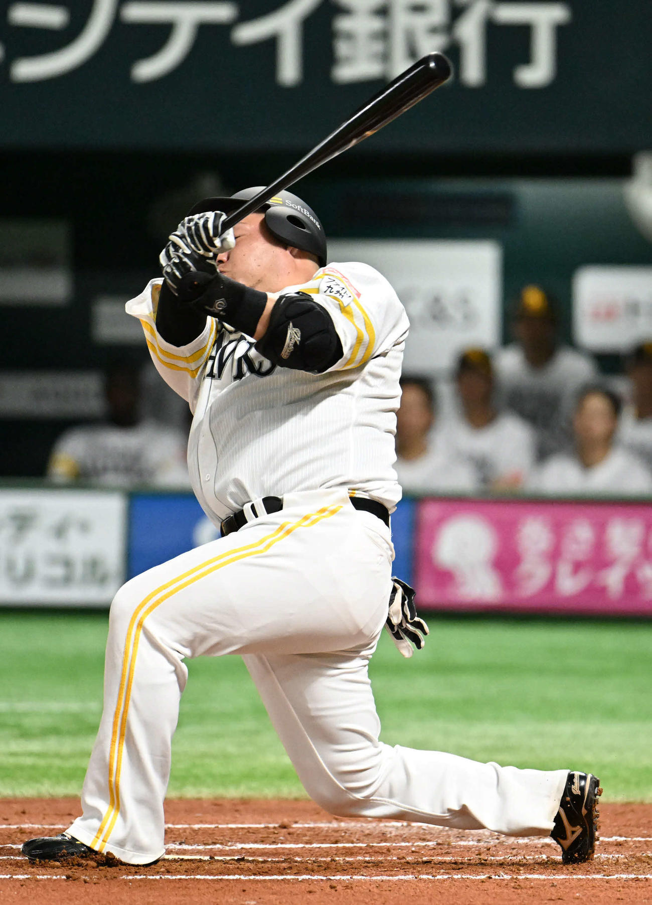 ソフトバンク対オリックス　2回裏ソフトバンク無死、山川は空振り三振に終わる（撮影・林敢治）