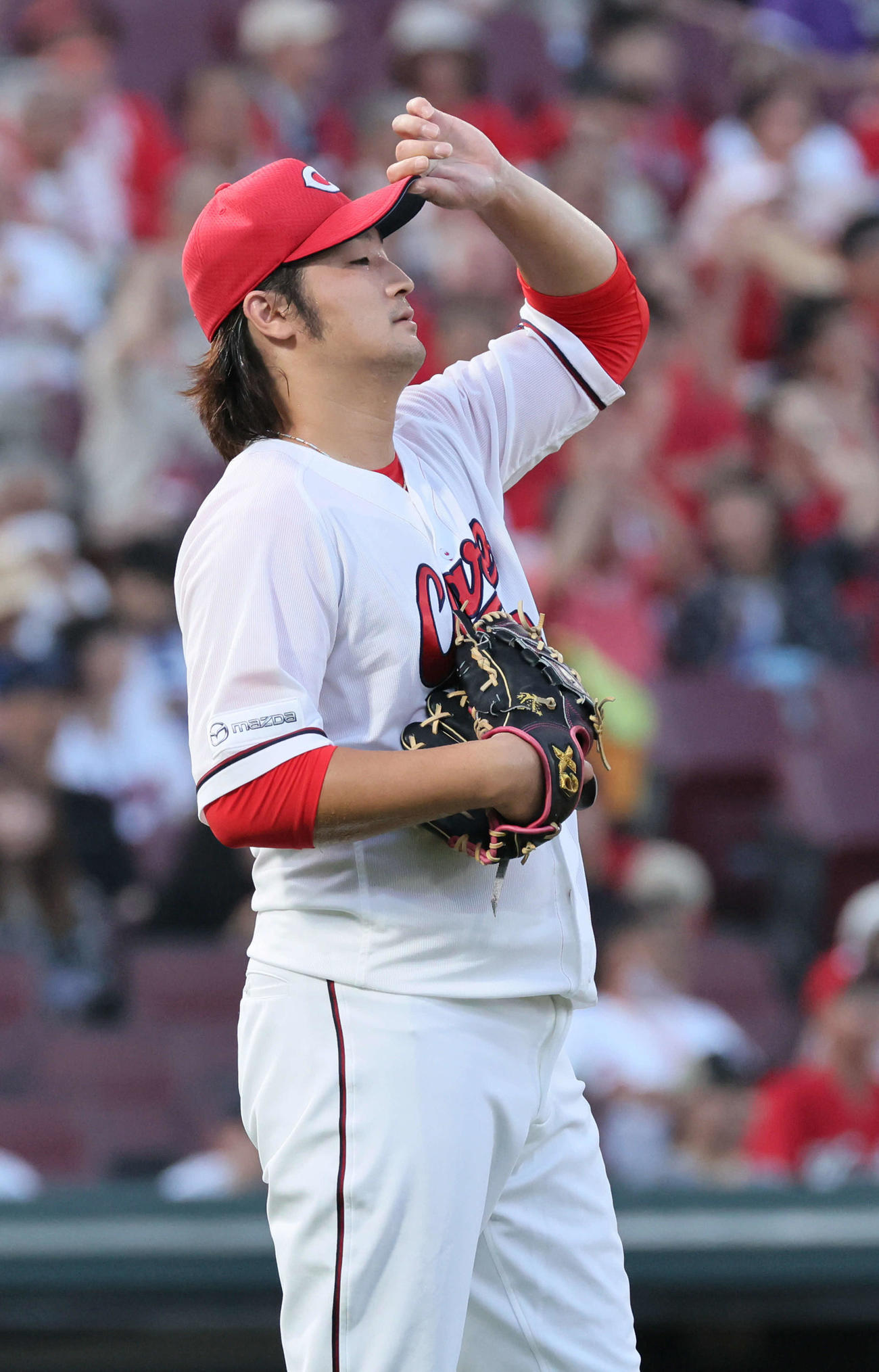広島対DeNA 1回表DeNA1死二塁、佐野に先制中越え2点本塁打を浴びた床田（撮影・加藤孝規）