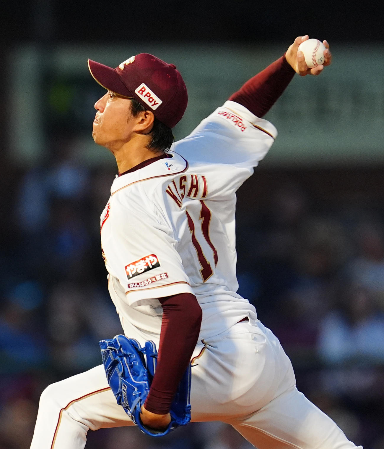 楽天対西武　楽天先発の岸（撮影・清水貴仁）
