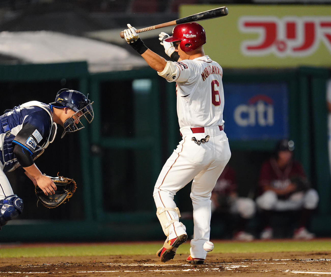 楽天対西武　1回裏楽天1死、三振に倒れる村林（撮影・清水貴仁）