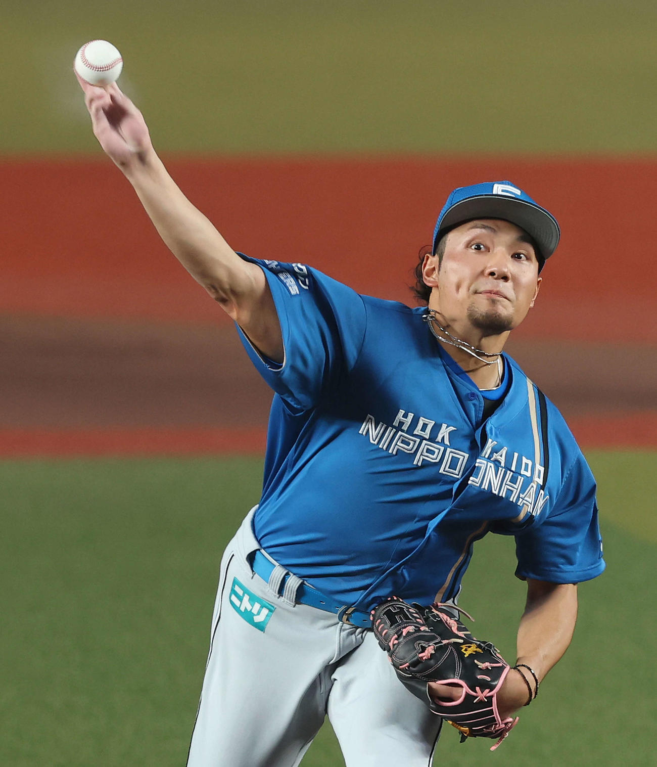 ロッテ対日本ハム　先発登板する日本ハム伊藤（撮影・河田真司）