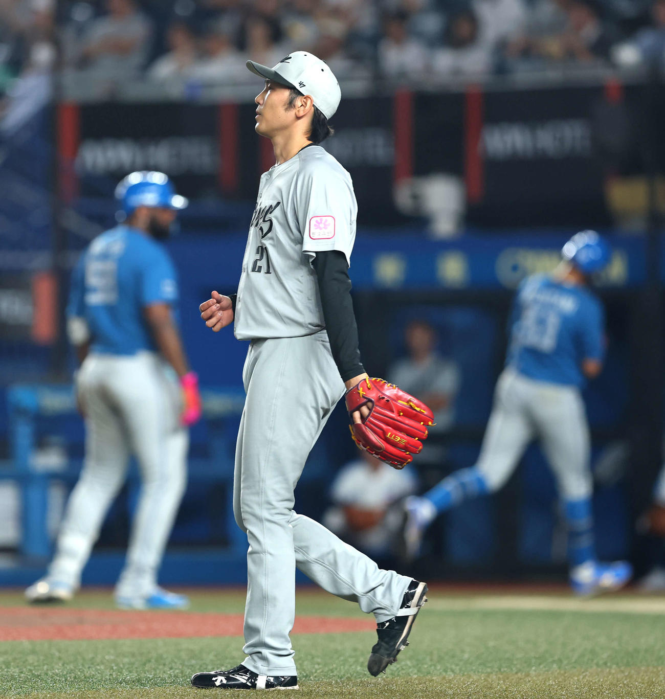 ロッテ対日本ハム　6回表日本ハム2死二塁、右前適時打を浴びる石川柊（撮影・河田真司）