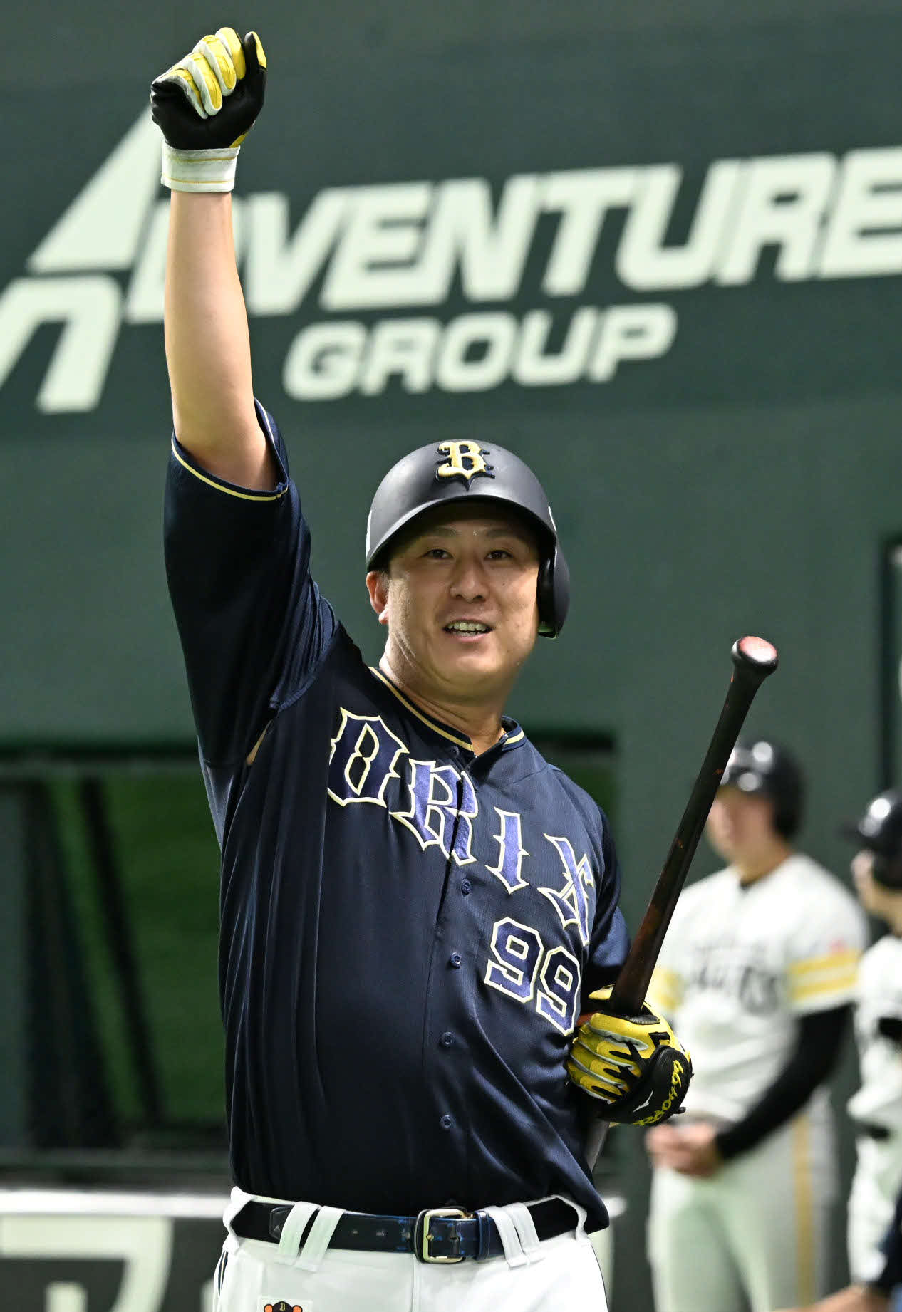 ソフトバンク対オリックス　6回表オリックス1死、杉本は左越えに本塁打を放つ（撮影・林敢治）