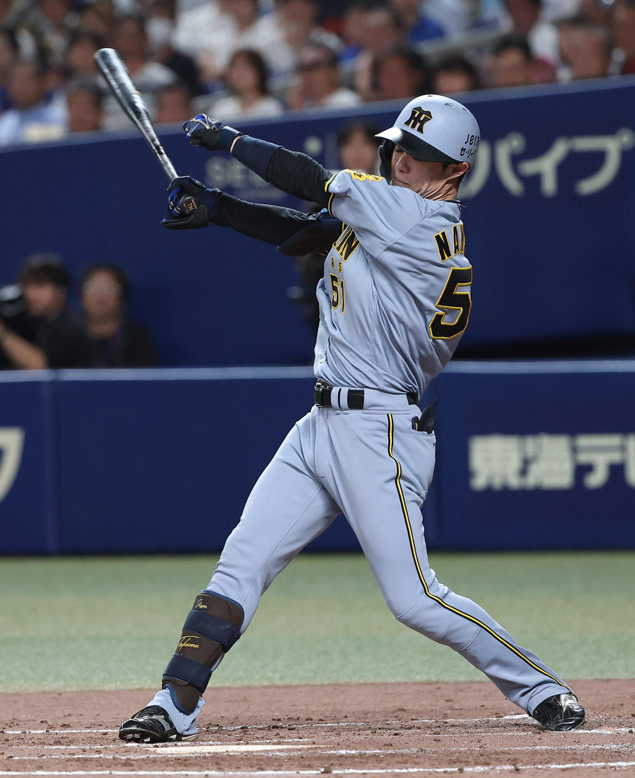 中日対阪神　5回表阪神1死一、三塁、中野は三振に倒れる（撮影・上田博志）