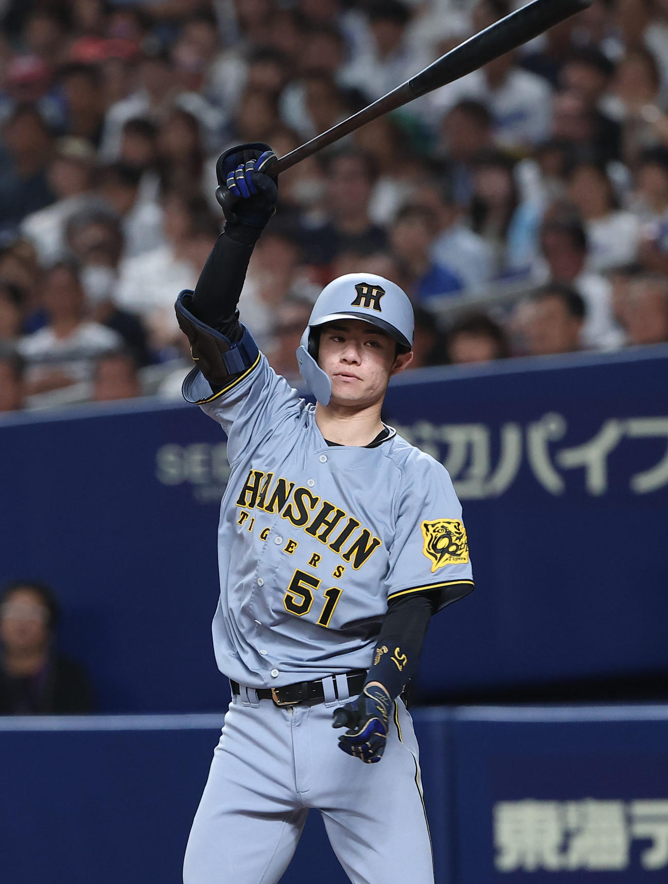 中日対阪神　5回表阪神1死一、三塁、中野は三振に倒れる（撮影・上田博志）