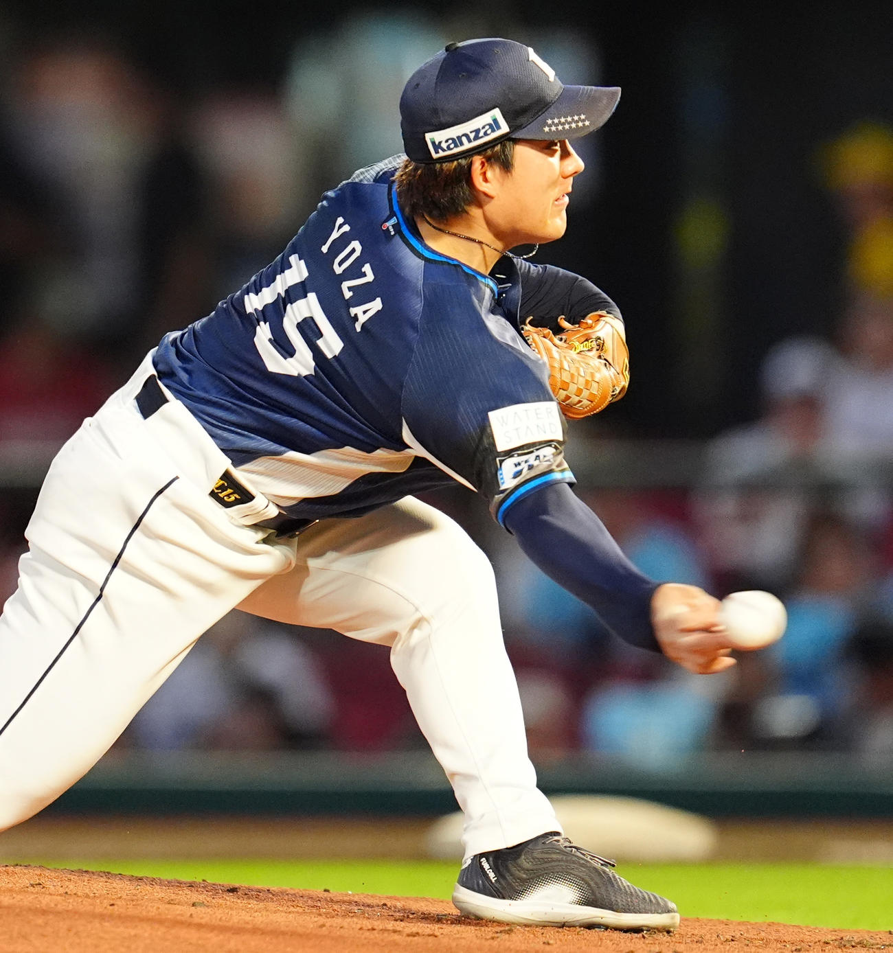 楽天対西武　西武先発の与座（撮影・清水貴仁）