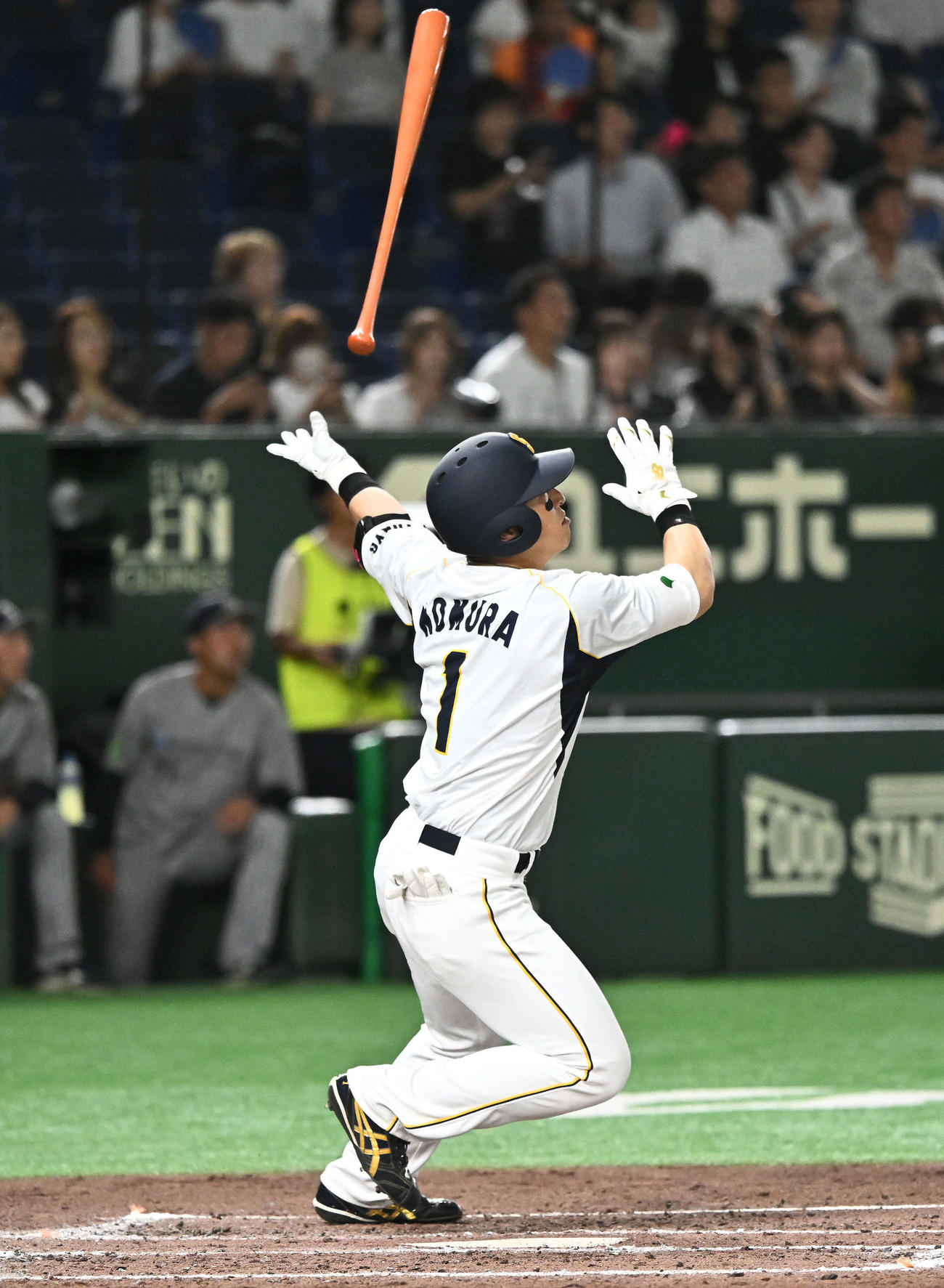 日本製鉄瀬戸内対鷺宮製作所　3回裏鷺宮製作所2死一塁、野村は先制2点本塁打を放つ（撮影・滝沢徹郎）