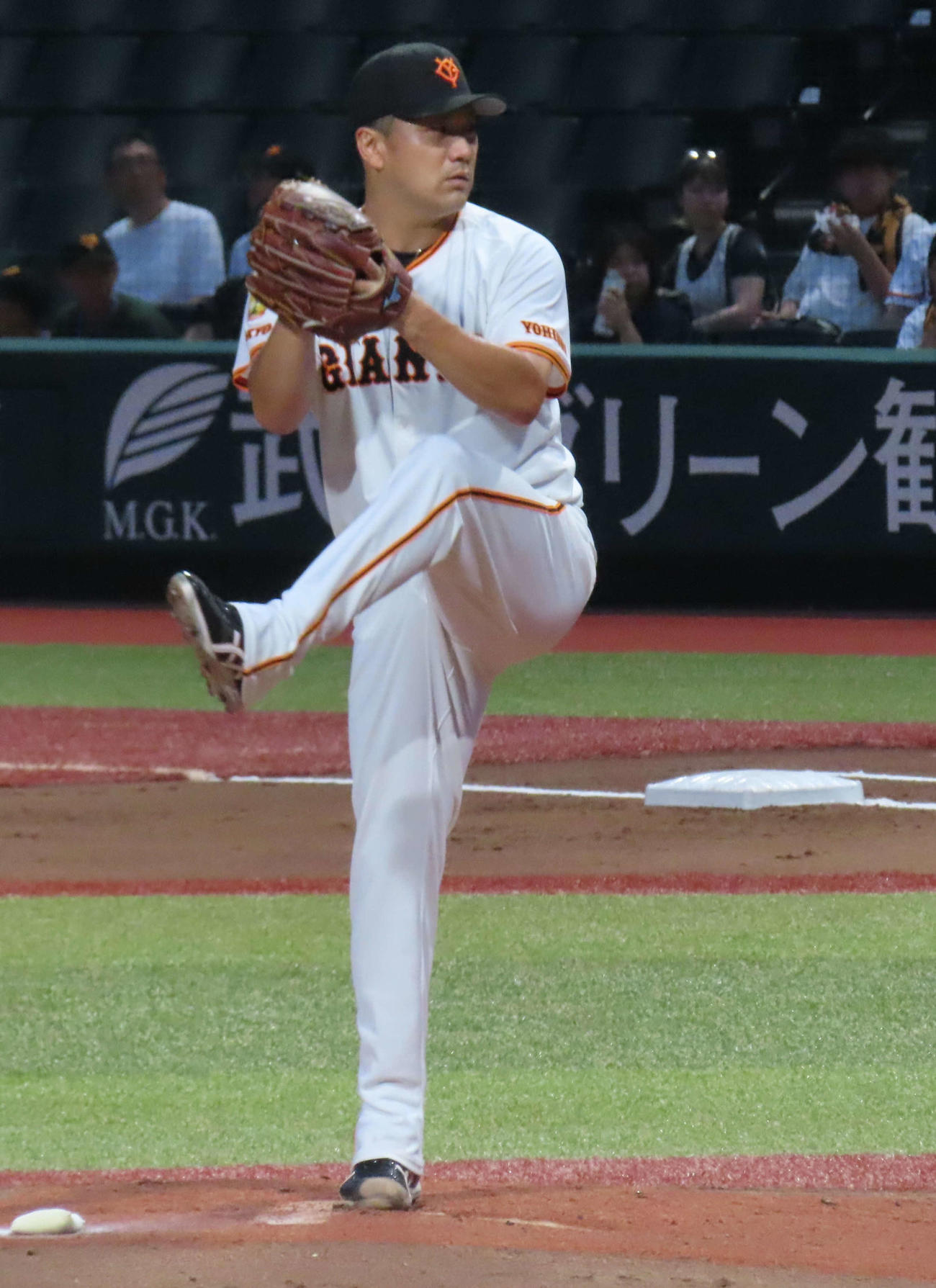 先発し力投する巨人田中将（撮影・水谷京裕）