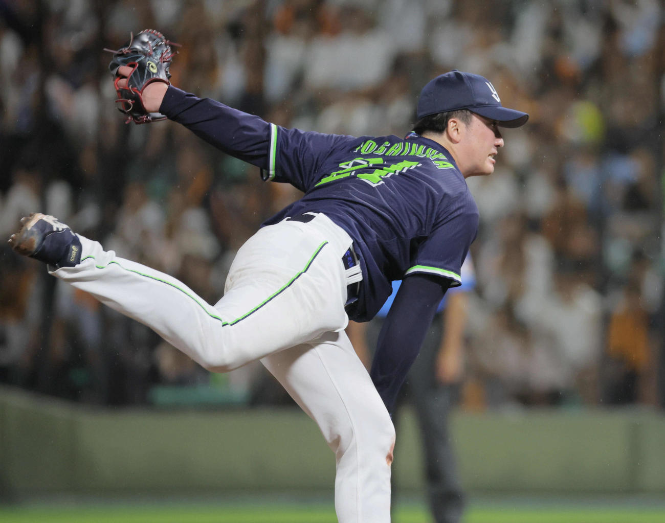 巨人対ヤクルト　好投するヤクルト先発の吉村（撮影・宮崎幸一）