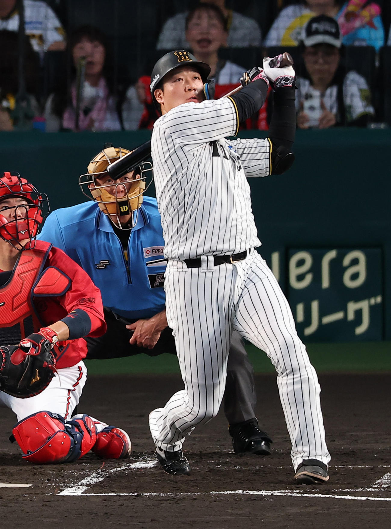 阪神対広島　1回裏阪神無死満塁、大山悠輔は勝ち越し満塁本塁打を放つ（撮影・上田博志）