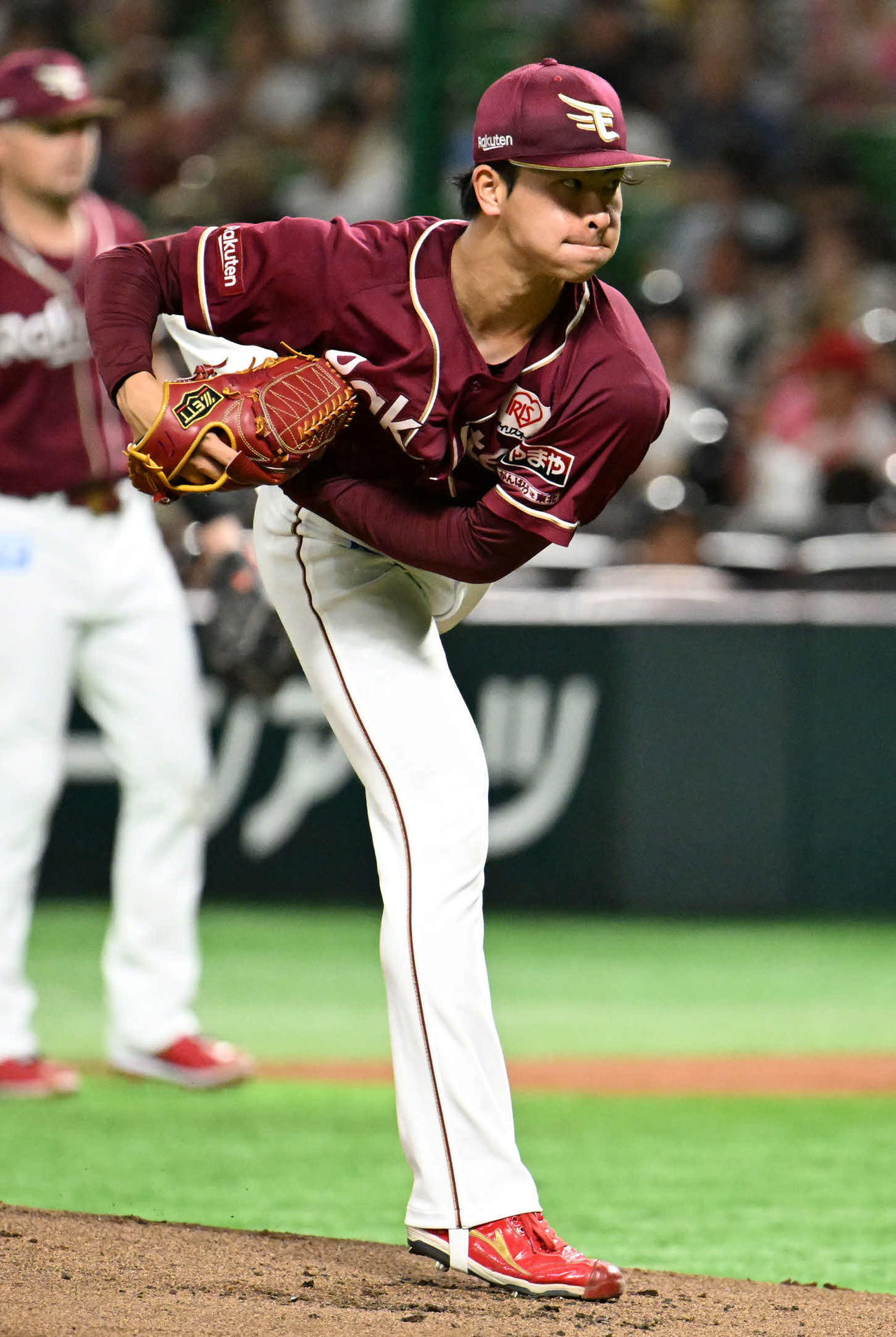 ソフトバンク対楽天　楽天先発の古謝（撮影・林敢治）