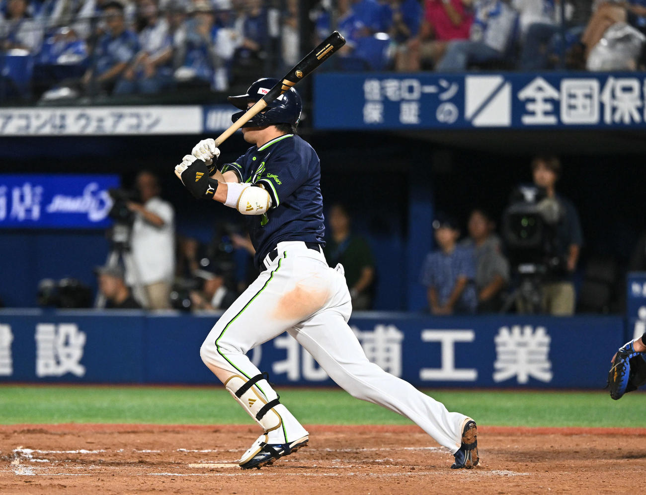DeNA対ヤクルト　8回表ヤクルト無死、山田は中前打を放つ（撮影・滝沢徹郎）