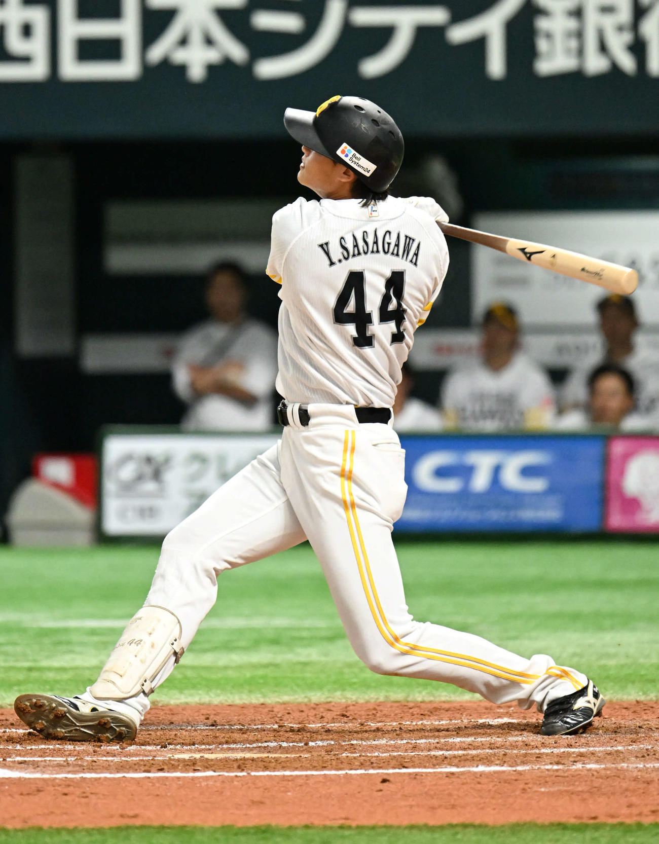 ソフトバンク対楽天　7回裏ソフトバンク1死二塁、笹川は2点本塁打を放つ（撮影・林敢治）