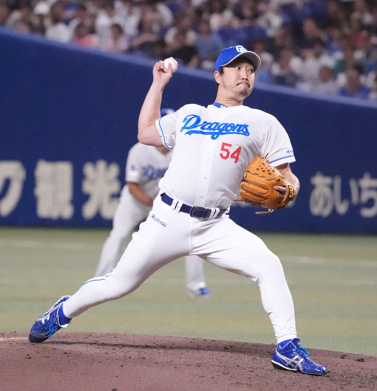 中日対巨人　7回表、中日2番手で登板する藤嶋（撮影・森本幸一）
