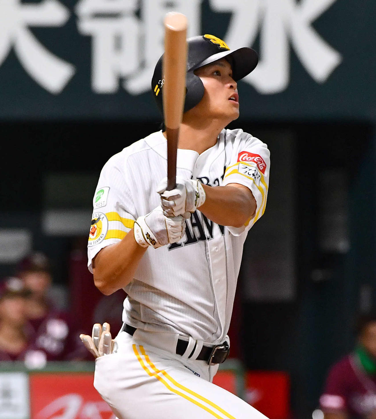 ソフトバンク対楽天　7回裏ソフトバンク1死二塁、笹川は右越え2点本塁打を放つ（撮影・岩下翔太）