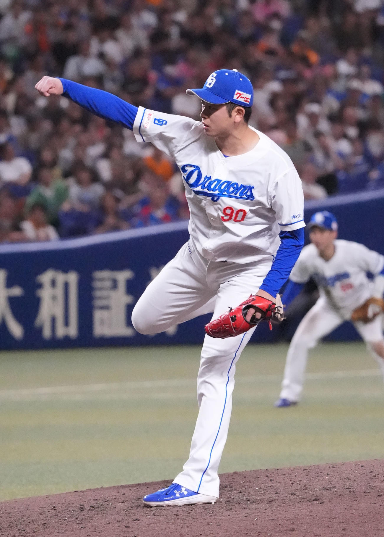 中日対巨人　9回表、中日6番手で登板する松山（撮影・森本幸一）