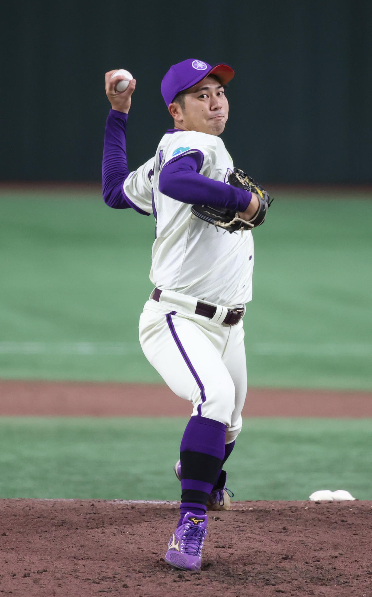 SUBARU対ヤマハ　好投するヤマハ・佐藤廉（撮影・柴田隆二）　　