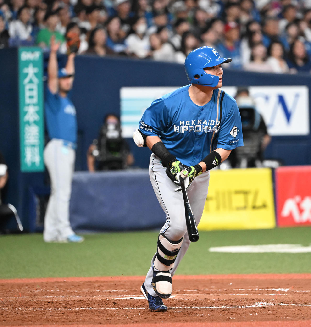 オリックス対日本ハム　5回表日本ハム2死、右越え本塁打を放つ清宮幸（撮影・和賀正仁）