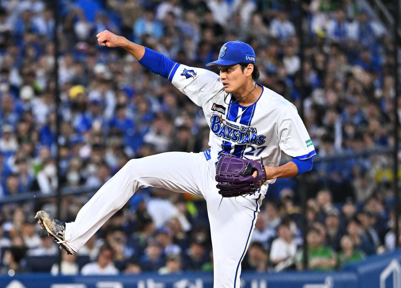 DeNA対ヤクルト　DeNA先発の藤浪（撮影・滝沢徹郎）