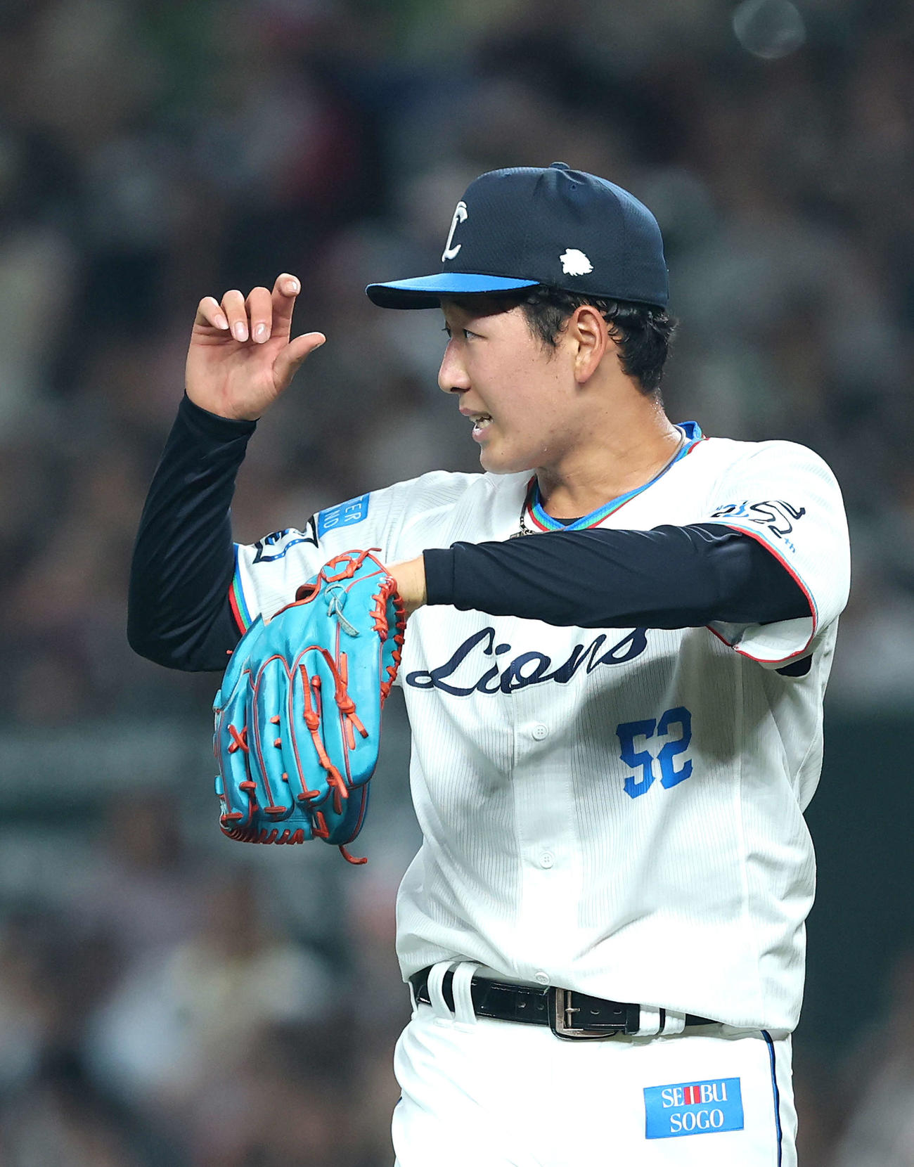 西武対ロッテ　3回表を抑える篠原（撮影・河田真司）