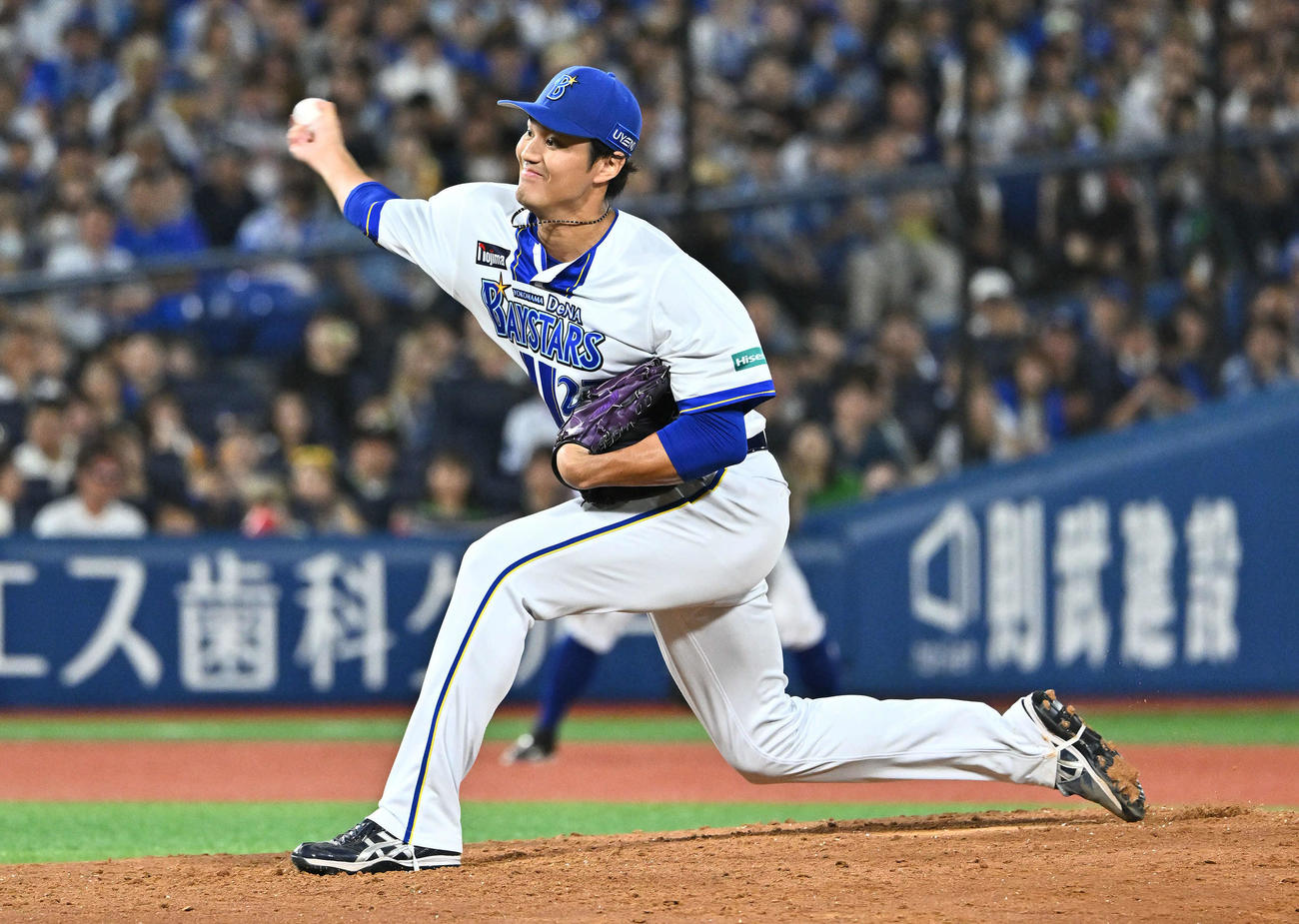 DeNA対ヤクルト　DeNA先発の藤浪（撮影・滝沢徹郎）