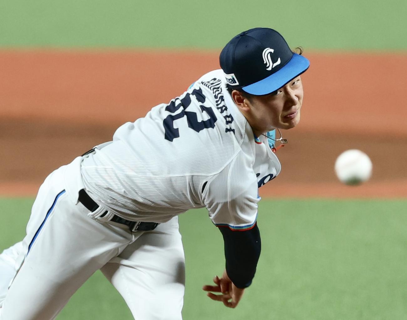 西武対ロッテ　2回表、力投する篠原（撮影・河田真司）