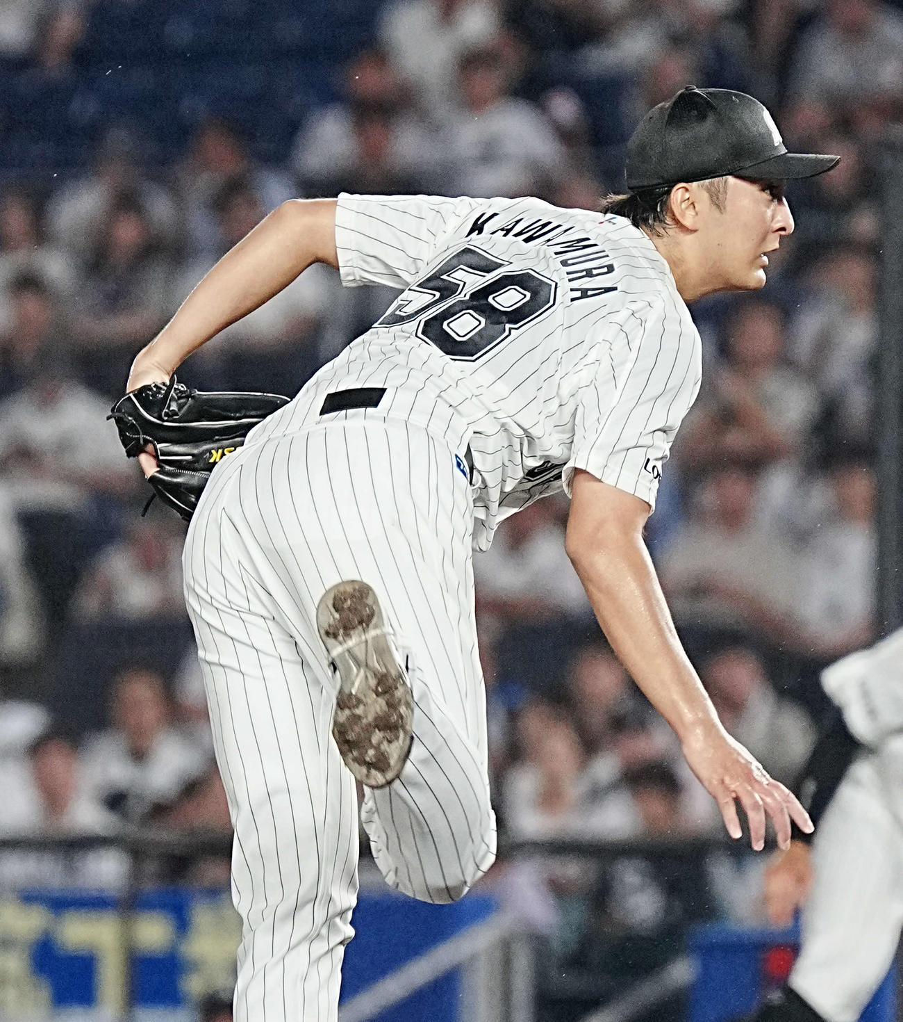 ロッテ対オリックス　ロッテ先発の河村（撮影・小沢裕）