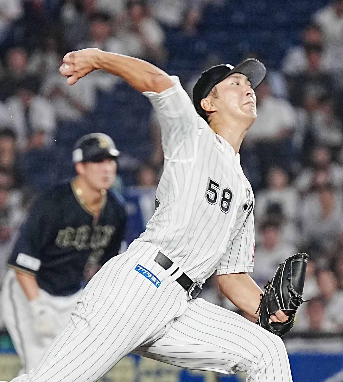 ロッテ対オリックス　ロッテ先発の河村（撮影・小沢裕）