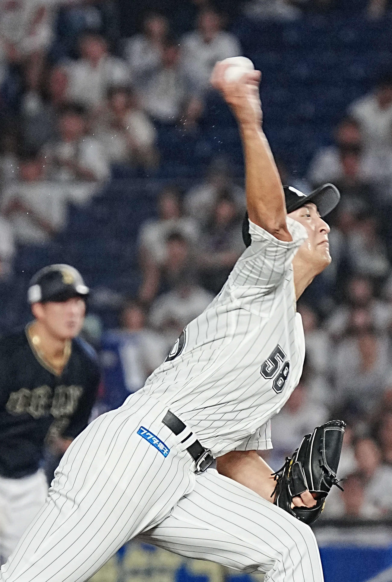 ロッテ対オリックス　ロッテ先発の河村（撮影・小沢裕）