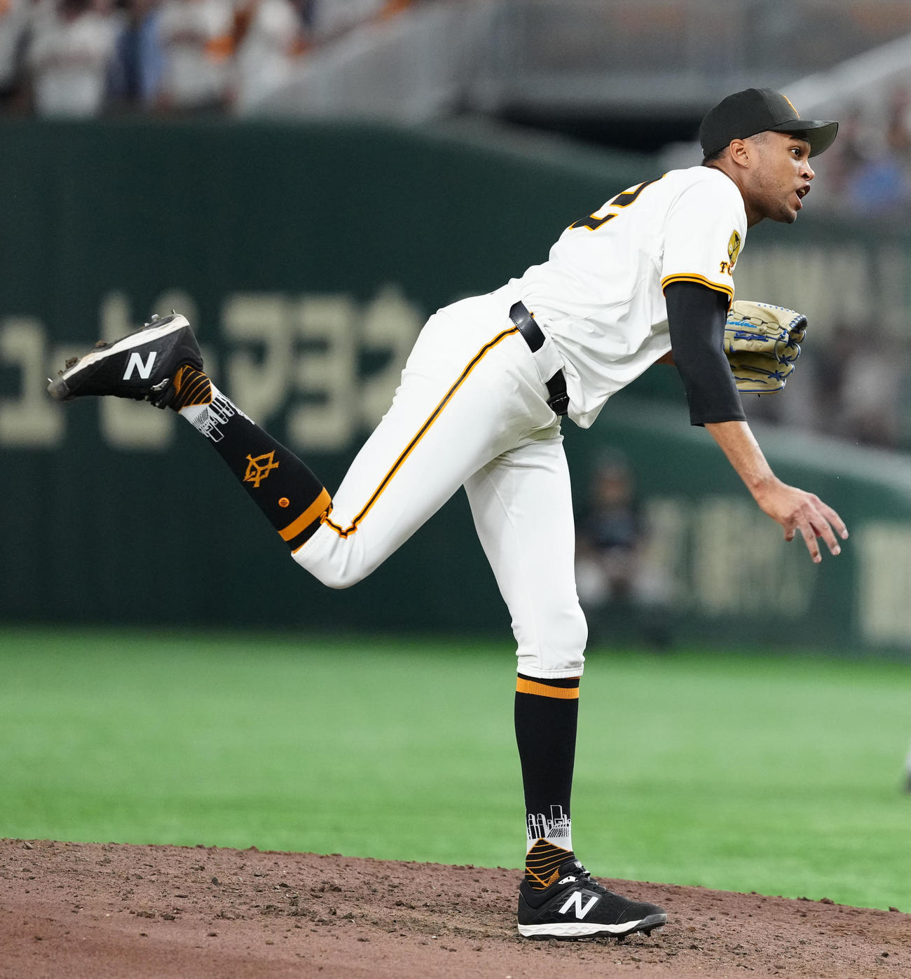 巨人対広島　最後を締めた巨人5番手のマルティネス（撮影・江口和貴）