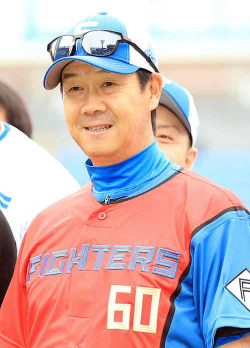 日本ハム】バット頭部直撃の八木コーチは意識あり、会話も可能…新庄