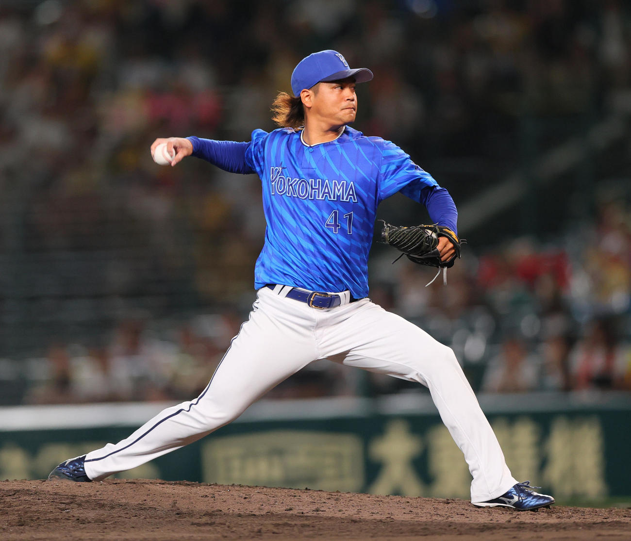 阪神対DeNA 9回裏に登板する佐々木（撮影・上山淳一）