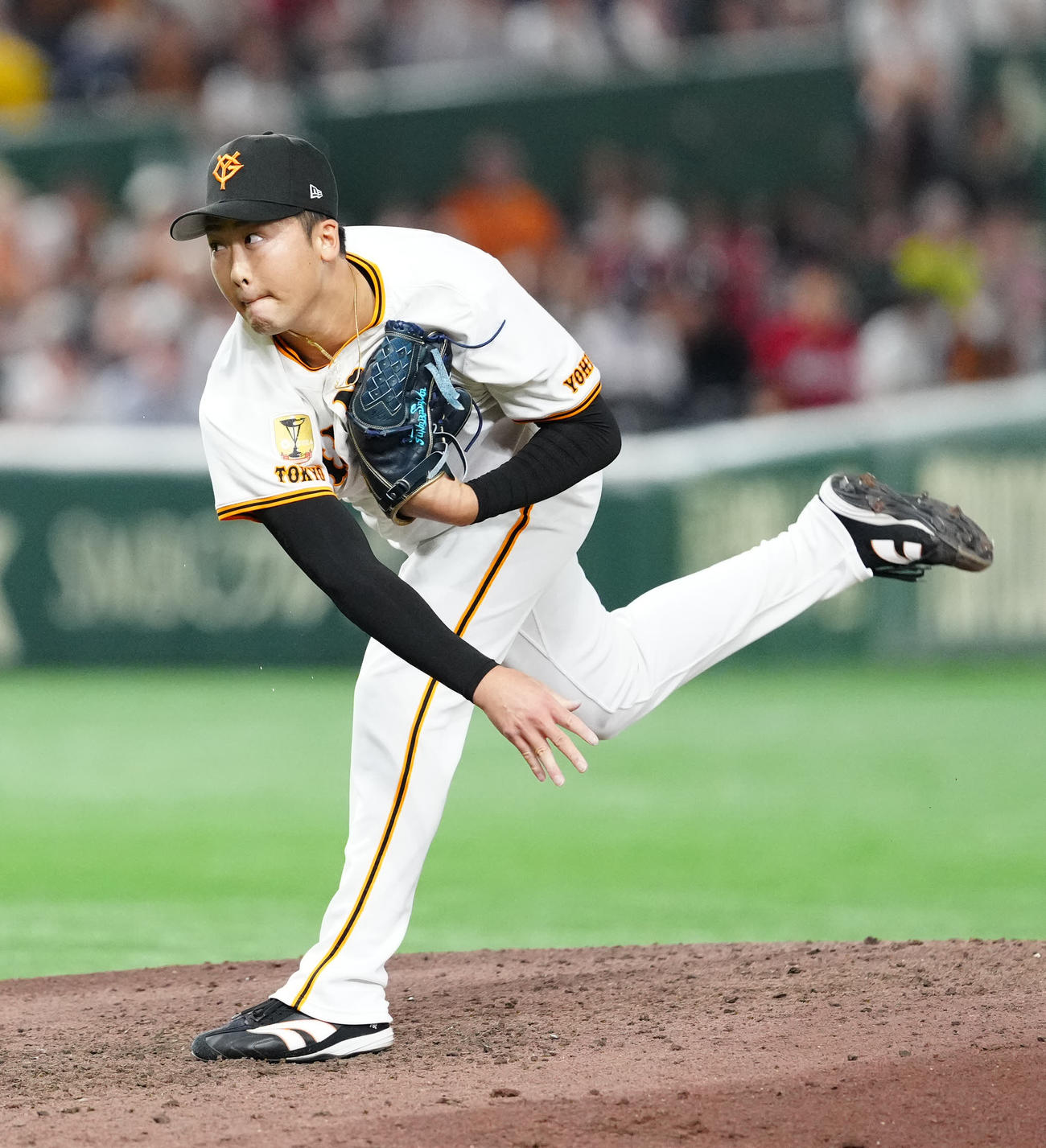 巨人対広島　巨人4番手の船迫（撮影・江口和貴）