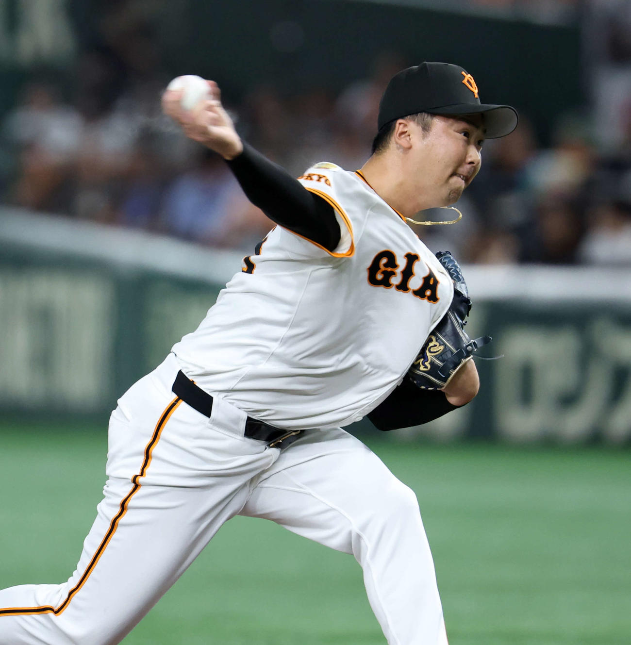 巨人対広島　8回表広島の攻撃で登板した船迫（撮影・浅見桂子）