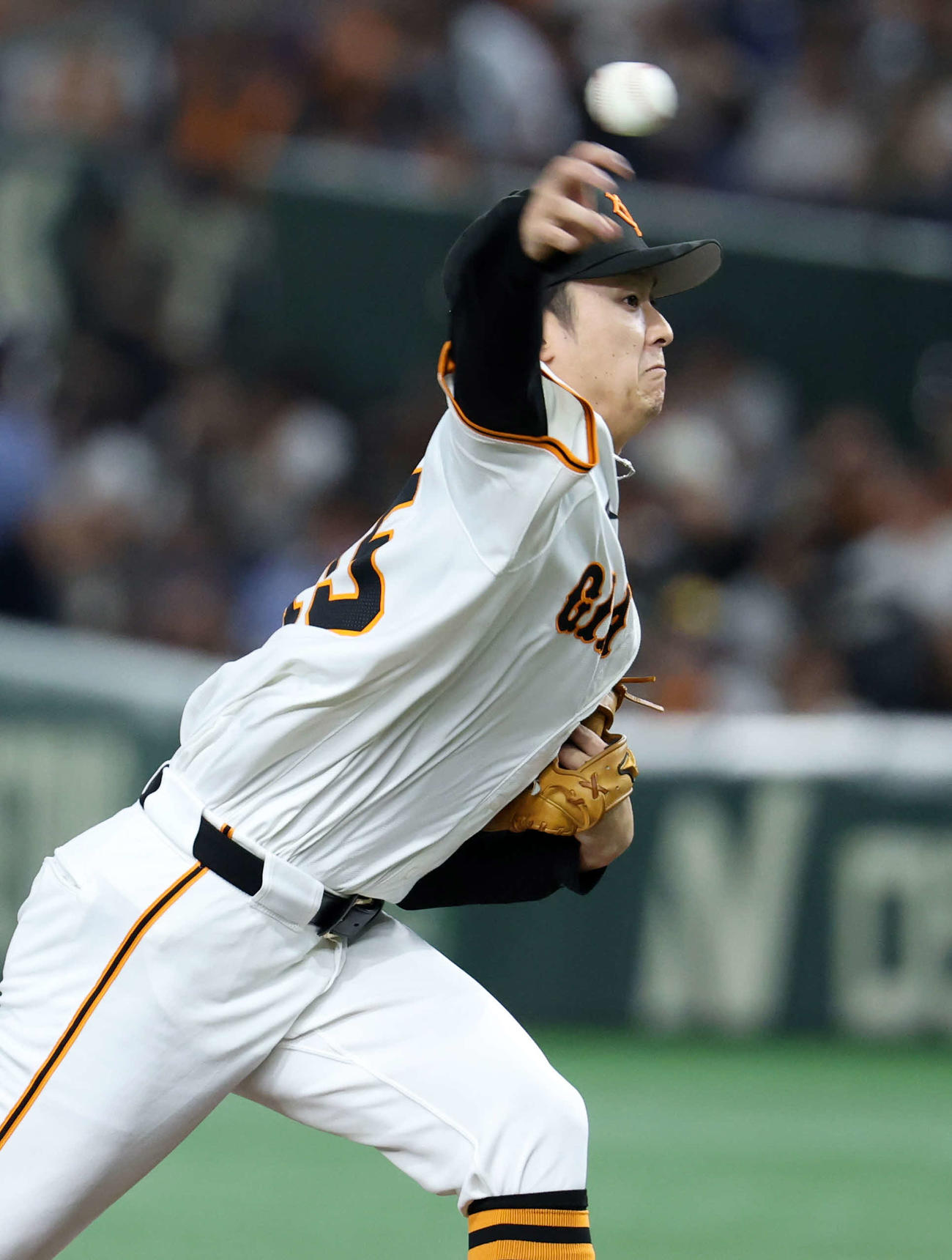 巨人対広島　7回表広島2死一塁の場面で登板した田中瑛（撮影・浅見桂子）