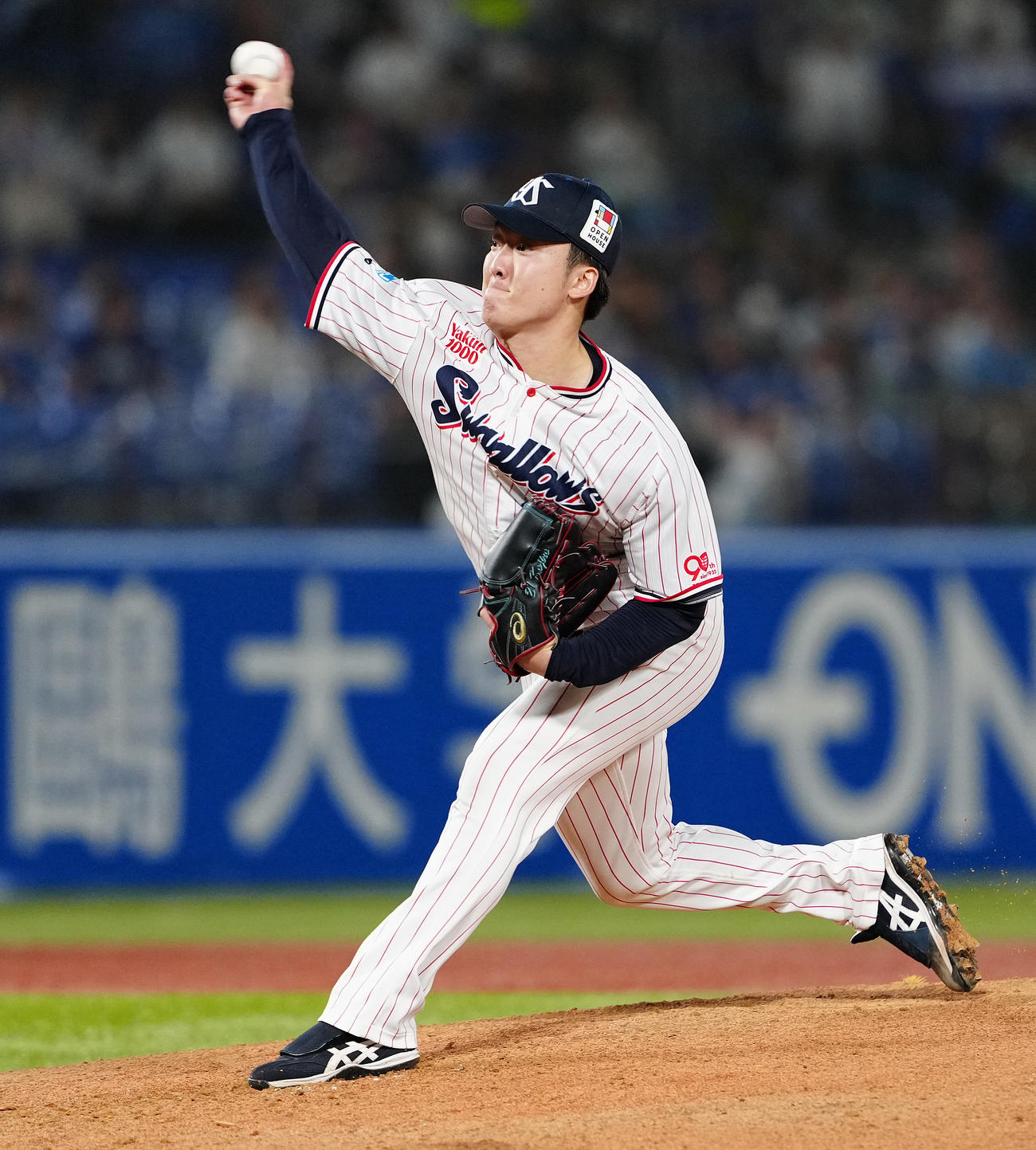 ヤクルト対中日　先発し力投するヤクルト吉村（撮影・鈴木みどり）