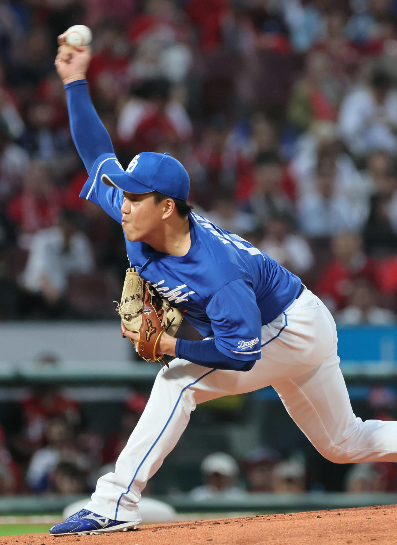 広島対中日　中日先発の柳（撮影・加藤孝規）