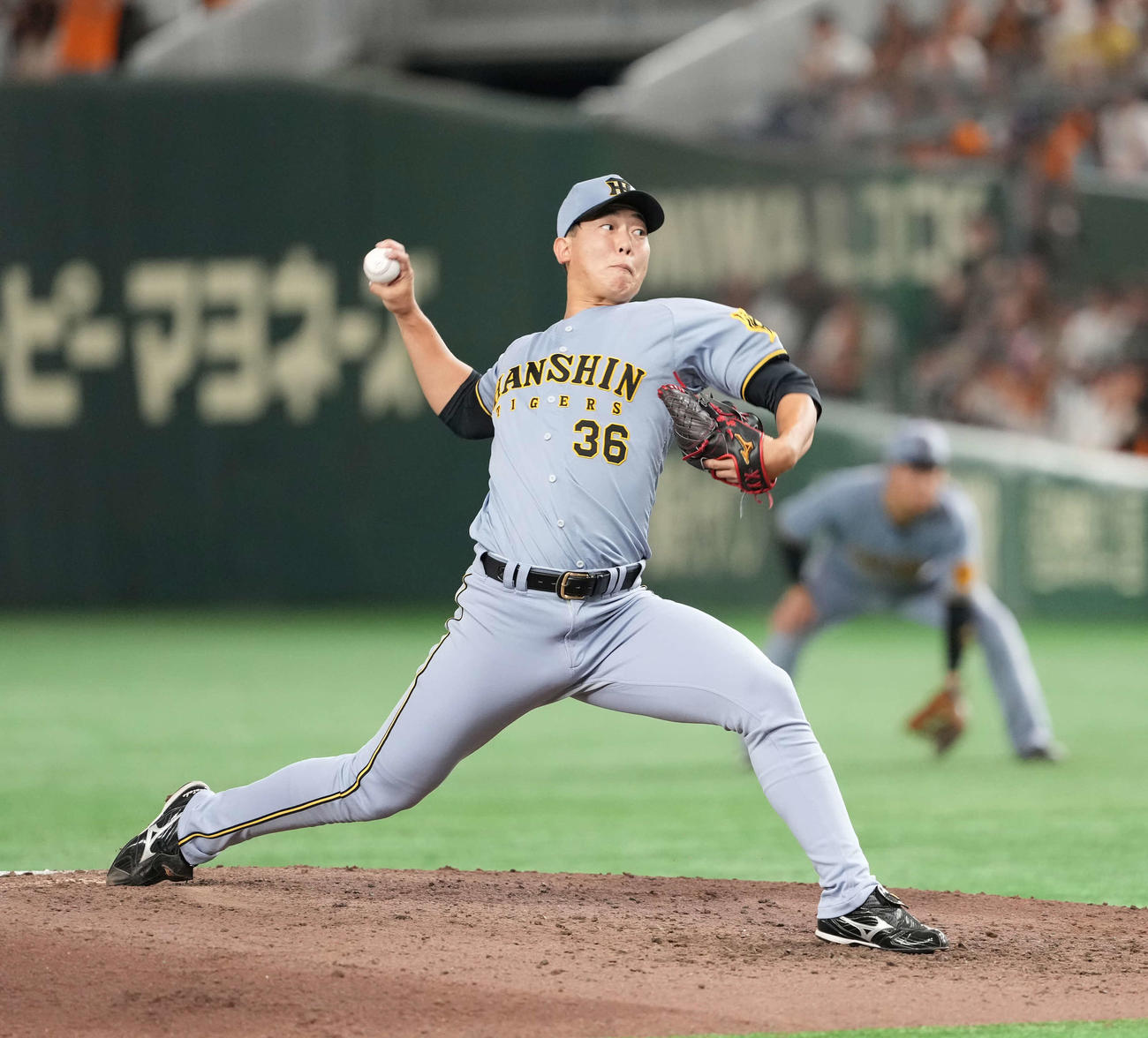巨人対阪神　力投する阪神畠（撮影・井上学）