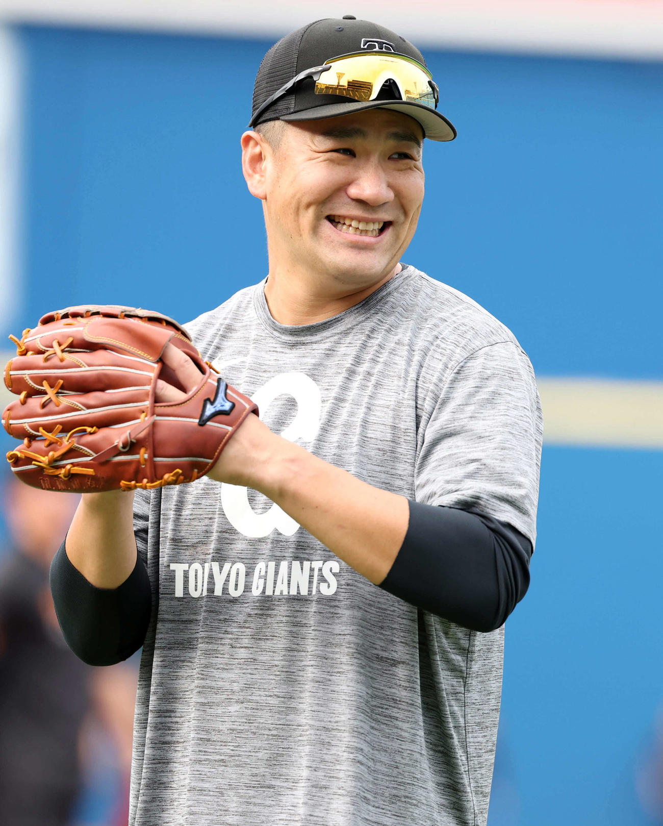 DeNA対巨人　練習中、リラックスした笑顔を見せる巨人田中将（撮影・浅見桂子）