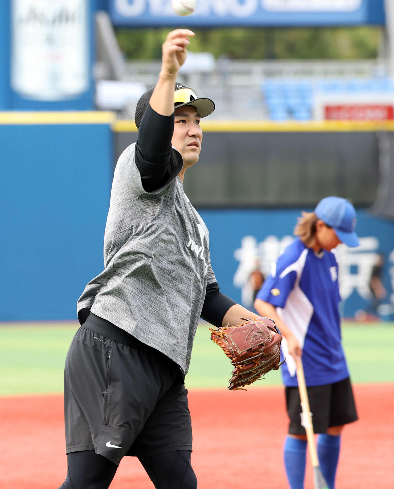 DeNA対巨人キャッチボールする巨人田中将（撮影・浅見桂子）