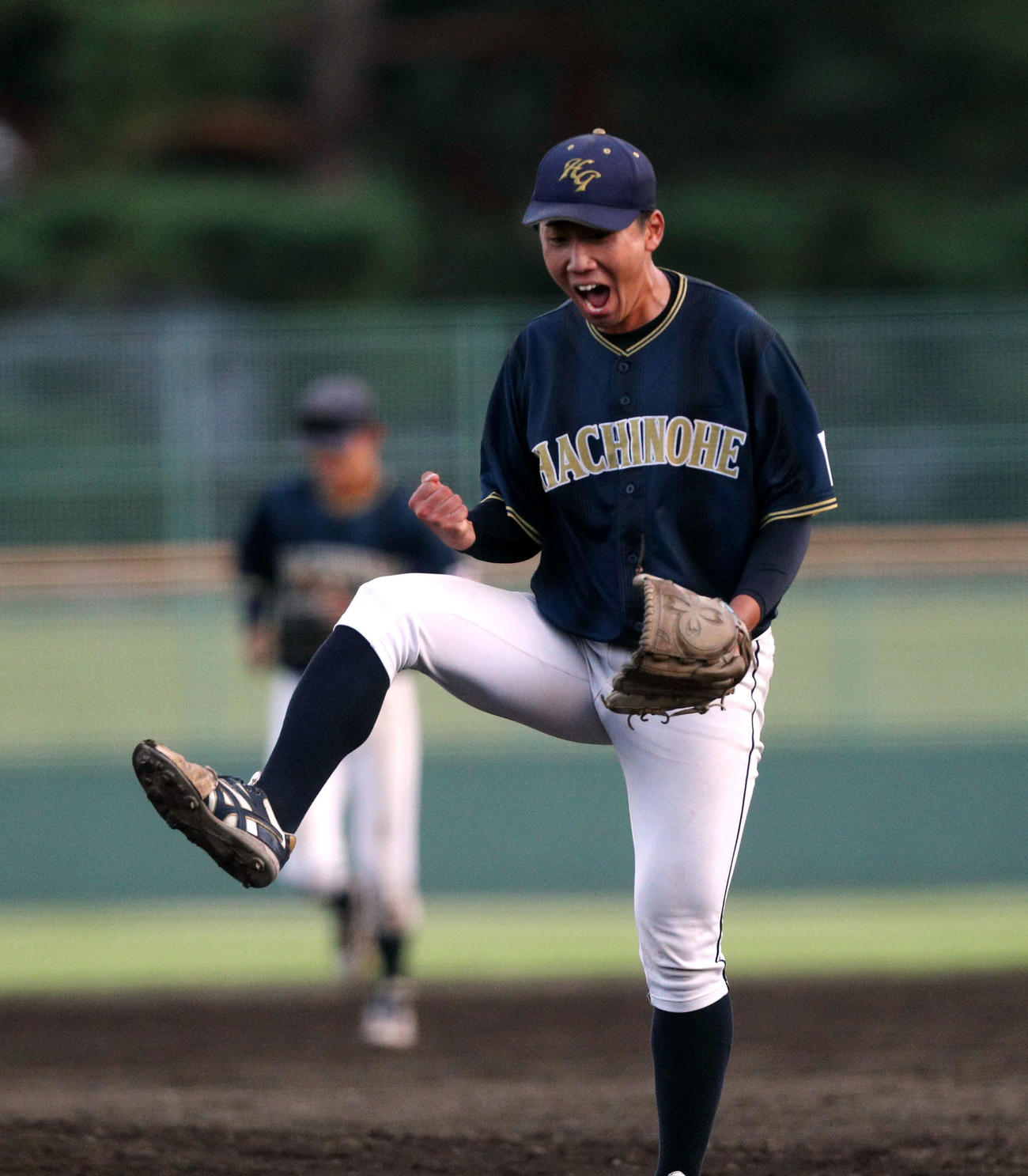 八戸学院大対青森大　勝利し雄たけびをあげる八戸学院大・小林（撮影・木村有優）
