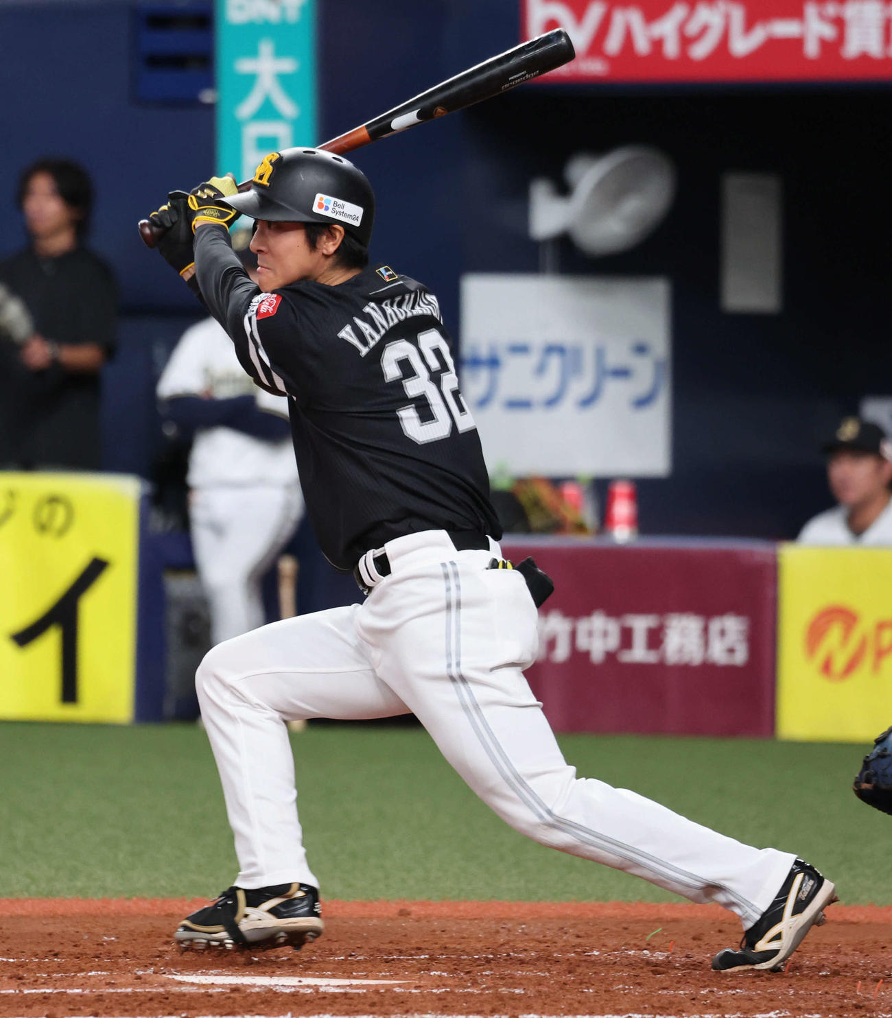 オリックス対ソフトバンク　3回表ソフトバンク2死一、二塁、柳町は中前適時打を放つ（撮影・西尾就之）