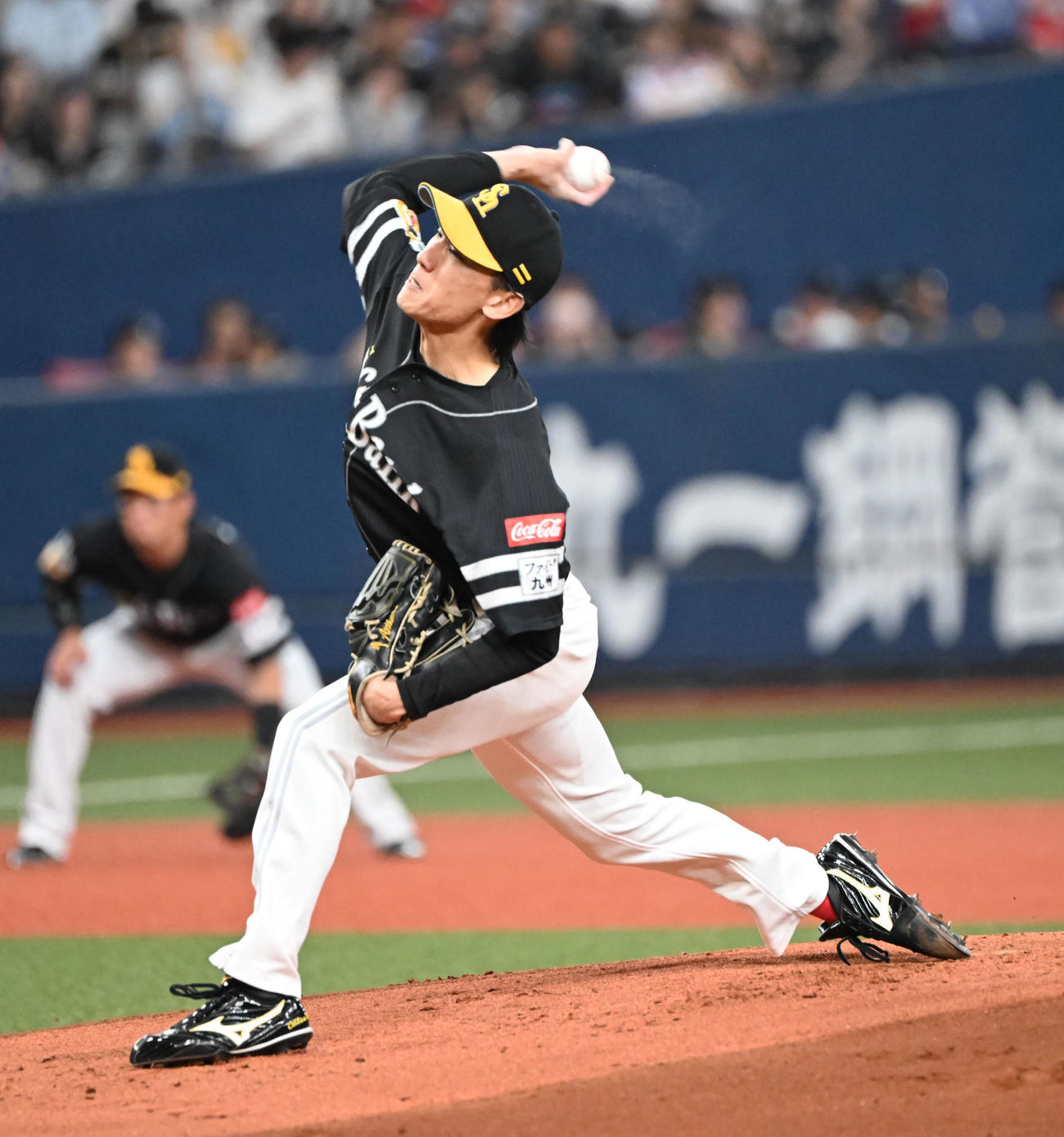 オリックス対ソフトバンク　先発するソフトバンク大津（撮影・和賀正仁）