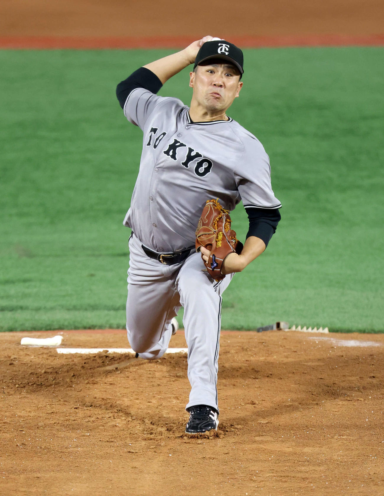 DeNA対巨人　力投する巨人先発の田中将（撮影・浅見桂子）