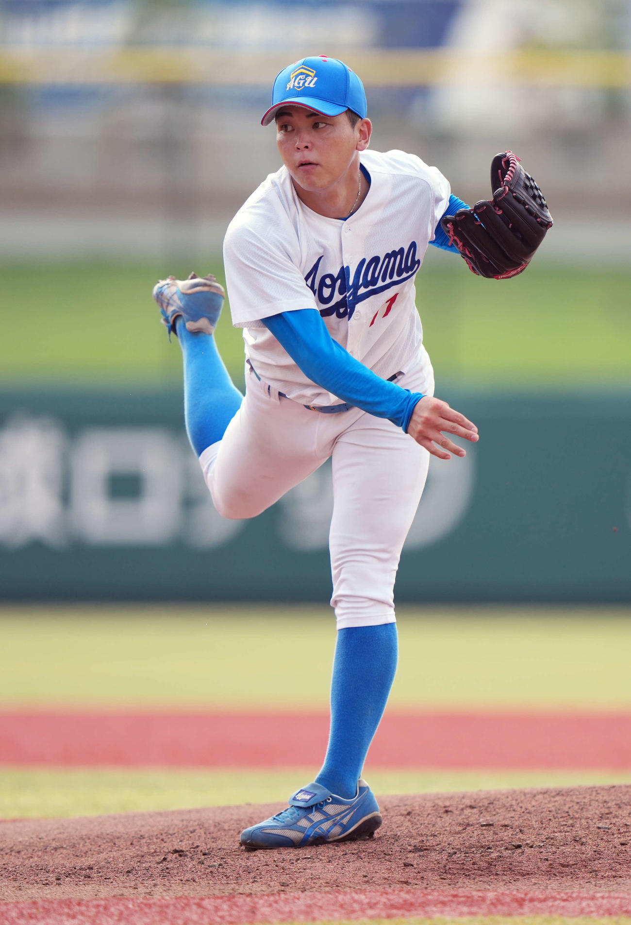 青学大対国学院大　先発の青学大・中西（撮影・小島史椰）