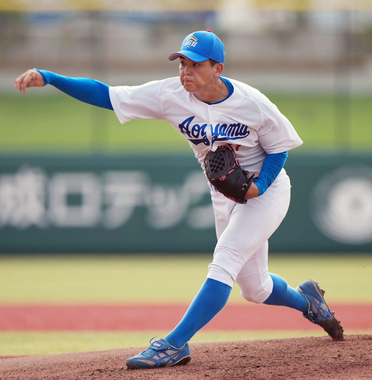 青学大対国学院大　先発の青学大・中西（撮影・小島史椰）
