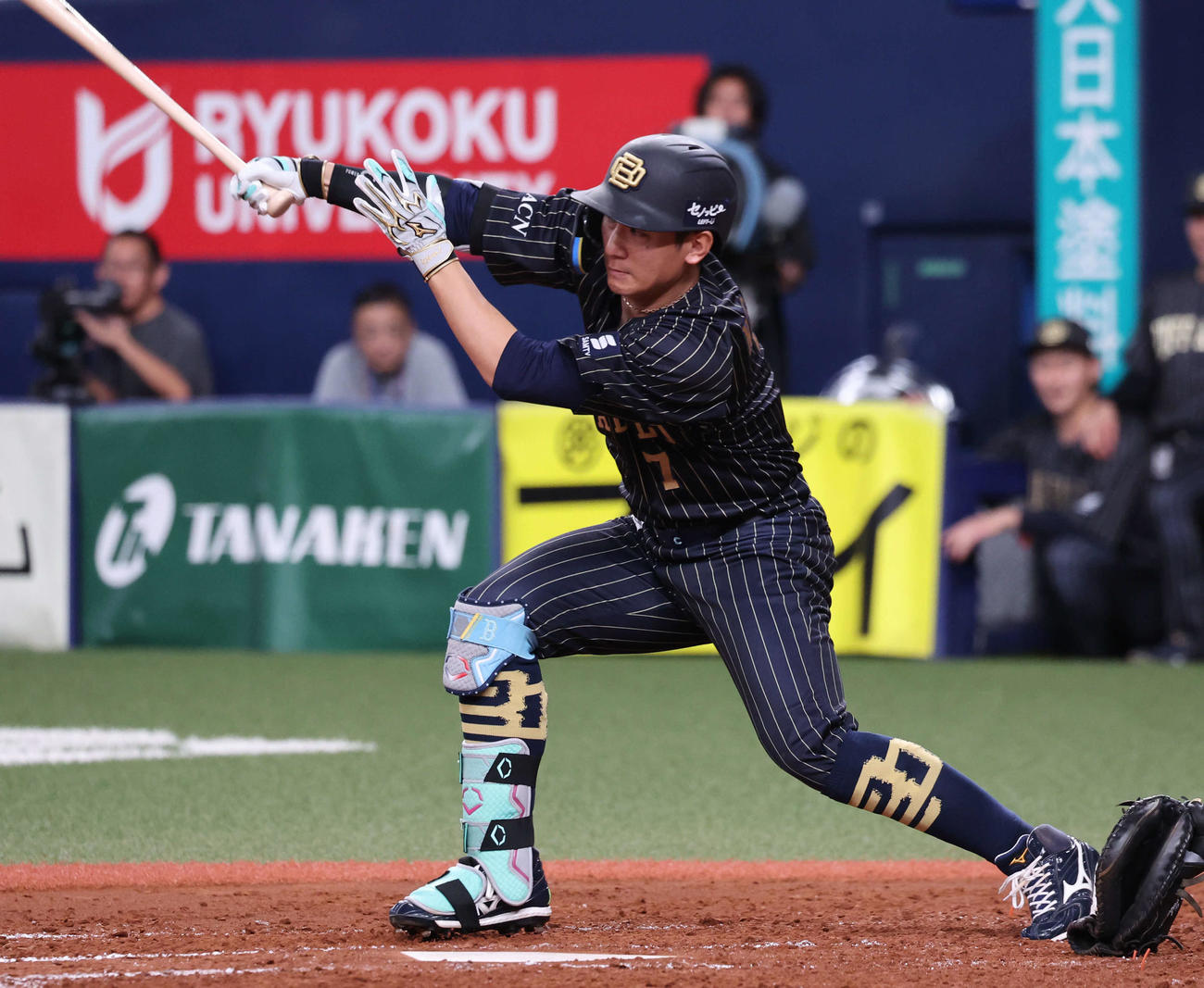 2025年9月14日、ソフトバンク戦で適時内野安打を放つオリックス西川龍馬