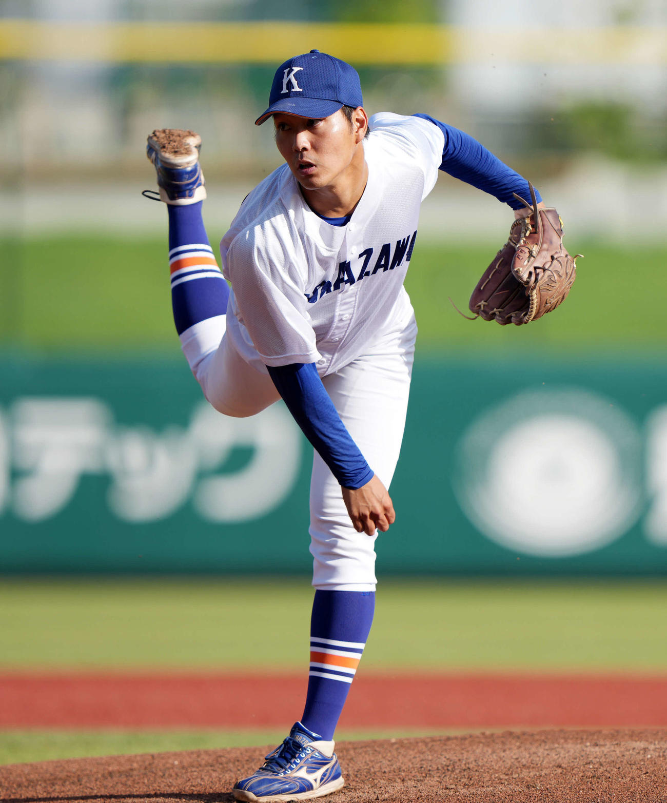 東洋大対駒大　先発の駒大・仲村（撮影・小島史椰）