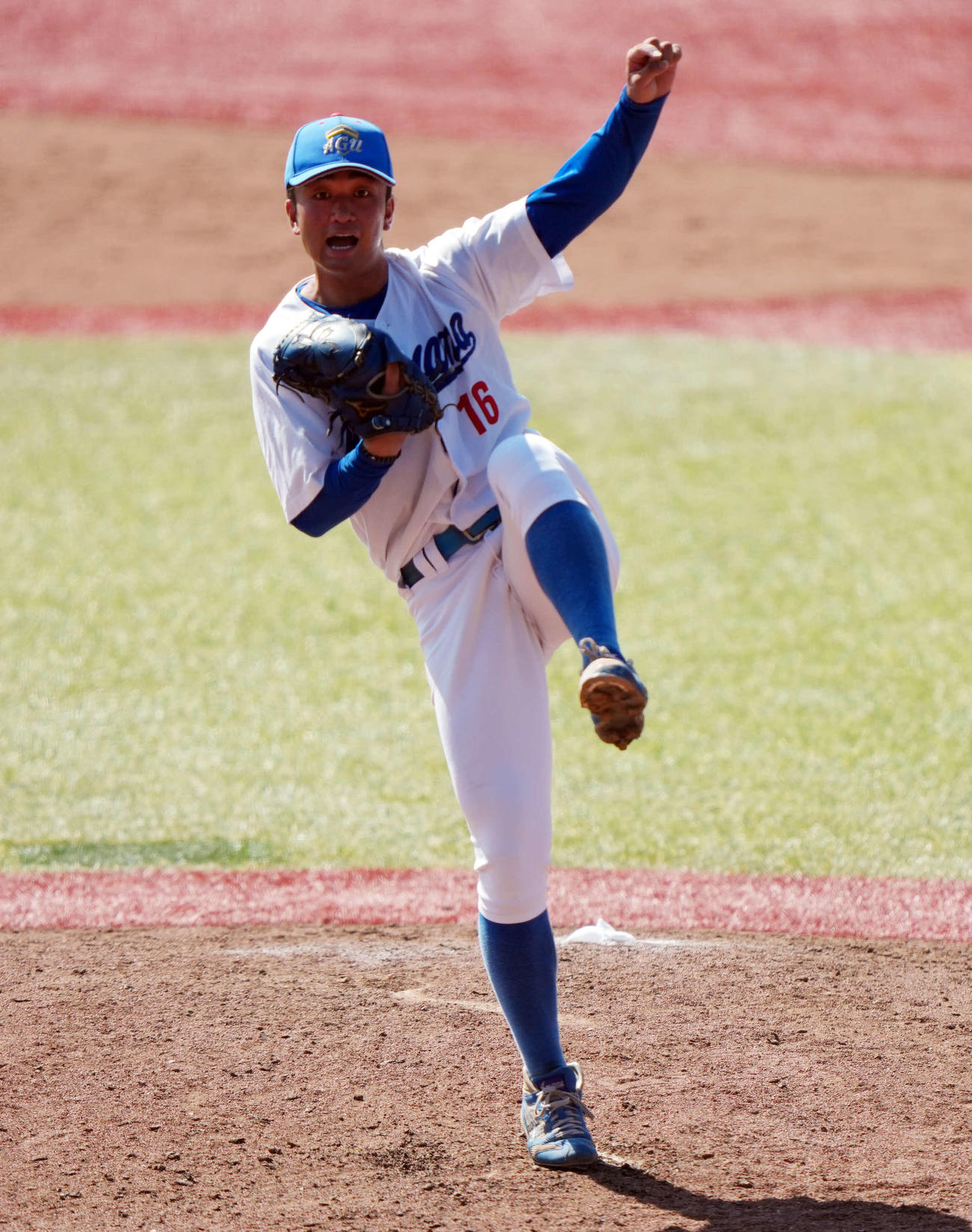 国学院大対青学大　先発の青学大・渡辺（撮影・小島史椰）