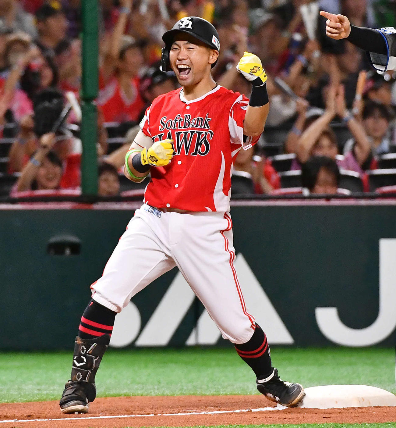 ソフトバンク】18年目ベテラン躍動！4番中村晃2点適時三塁打「牧原